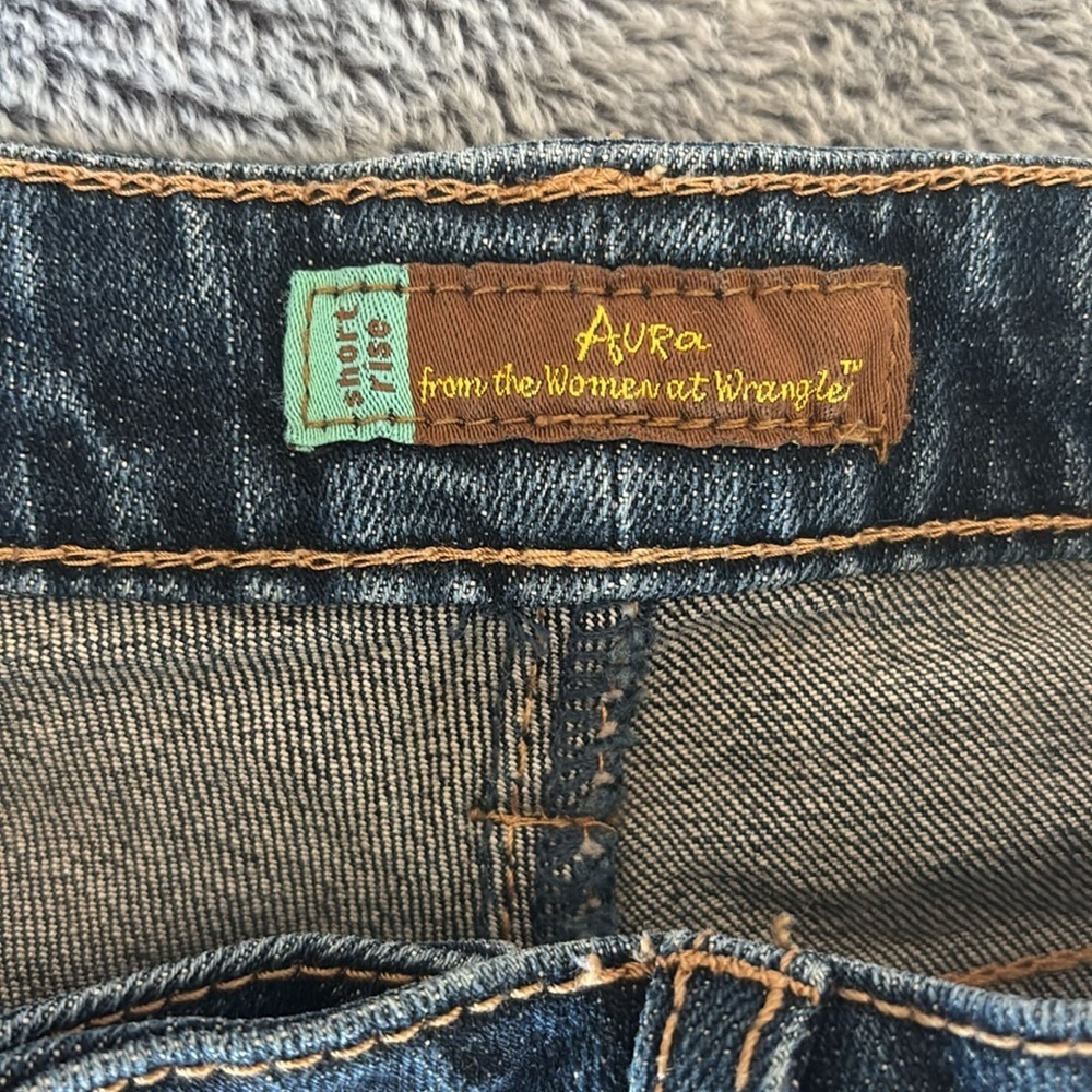 Wrangler Aura Blue Denim Jeans Size 6P Tall - Picture 2 of 7